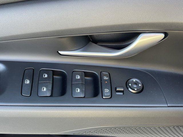 new 2025 Hyundai Elantra car, priced at $26,998