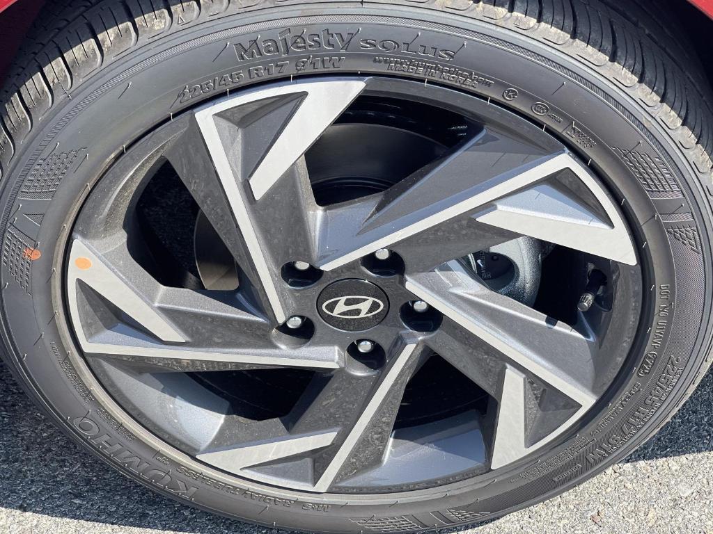 new 2025 Hyundai Elantra car, priced at $24,923