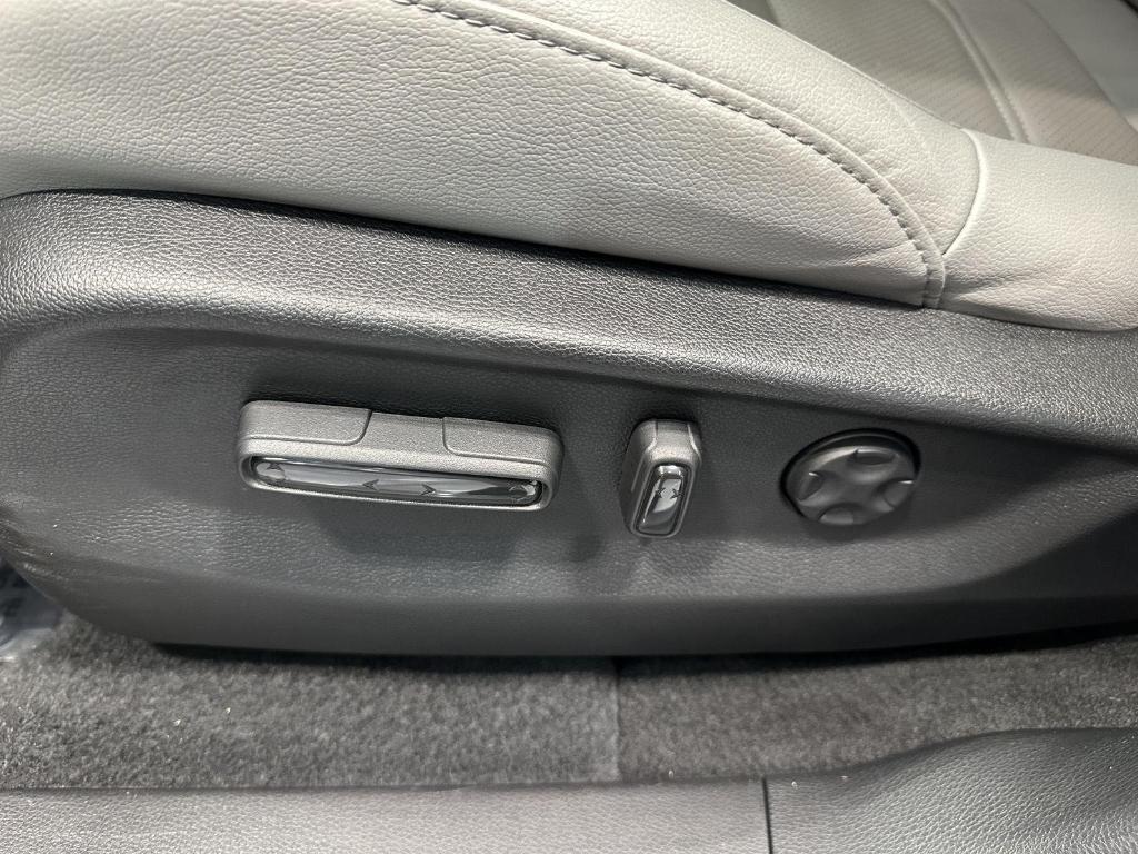 used 2021 Honda CR-V car, priced at $27,495