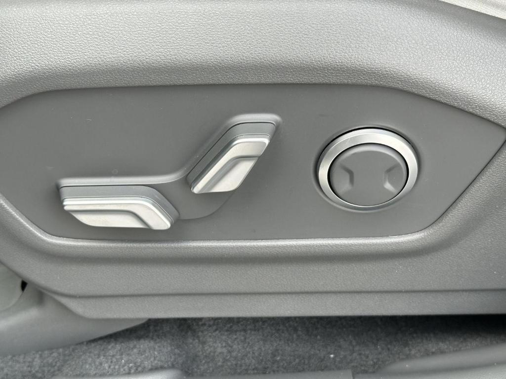 new 2026 Hyundai SANTA FE HEV car, priced at $41,860