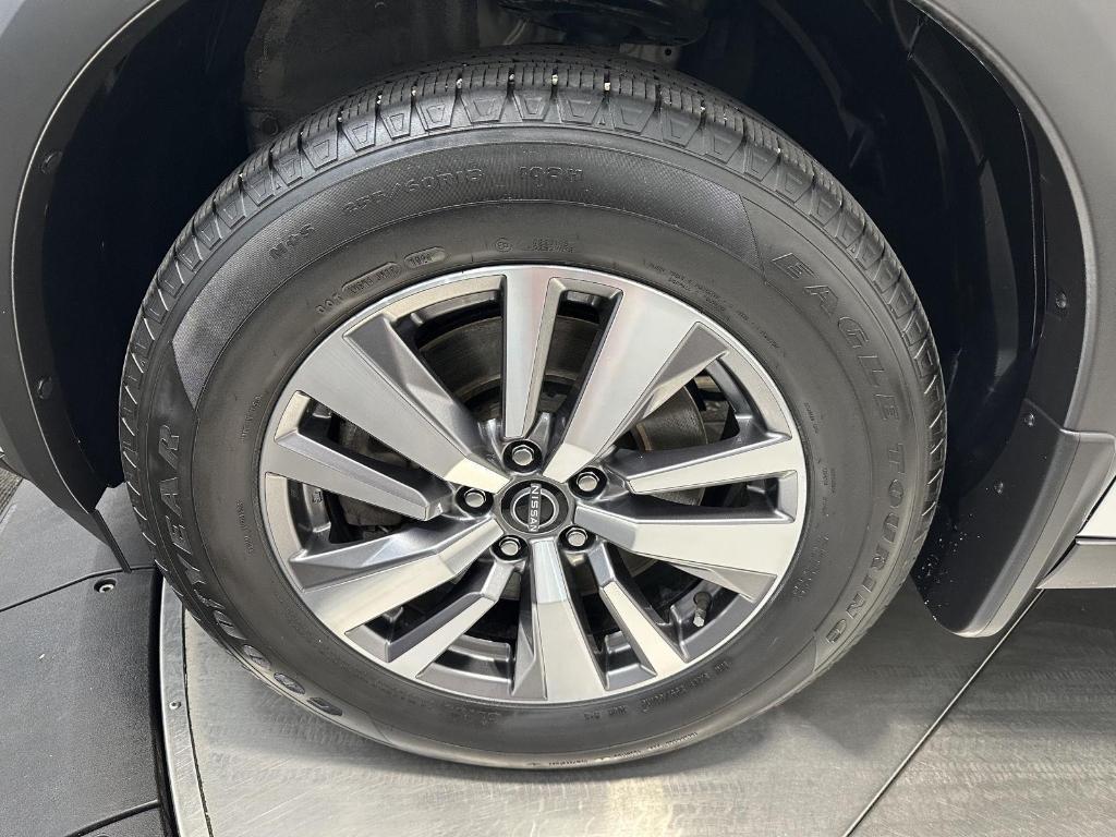 used 2022 Nissan Pathfinder car, priced at $25,495