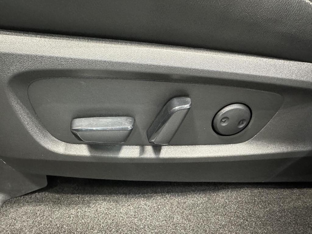 used 2022 Nissan Pathfinder car, priced at $25,495