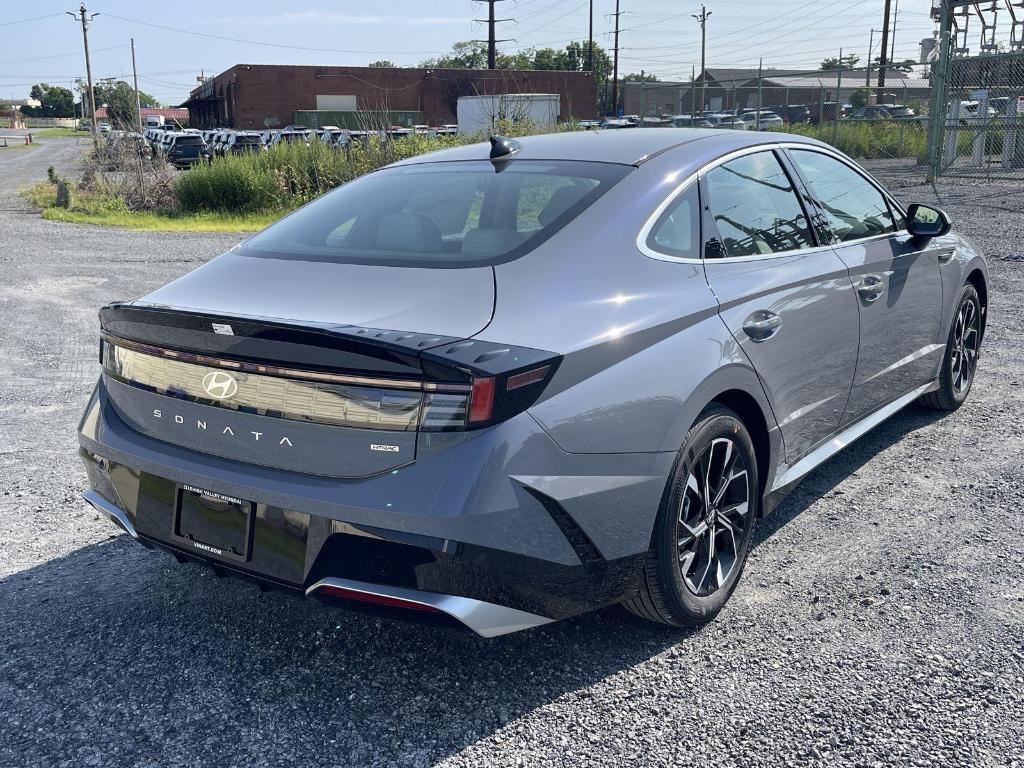 new 2025 Hyundai Sonata car, priced at $30,201