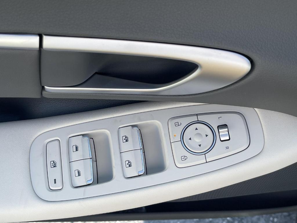new 2025 Hyundai Sonata car, priced at $30,201