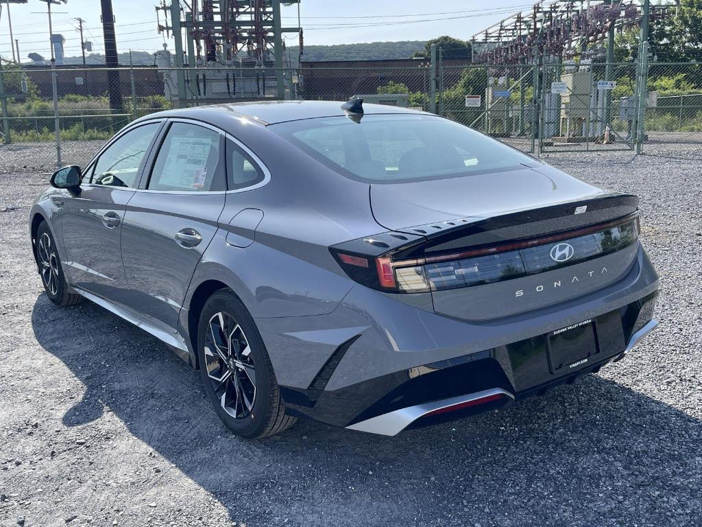 new 2025 Hyundai Sonata car, priced at $30,201