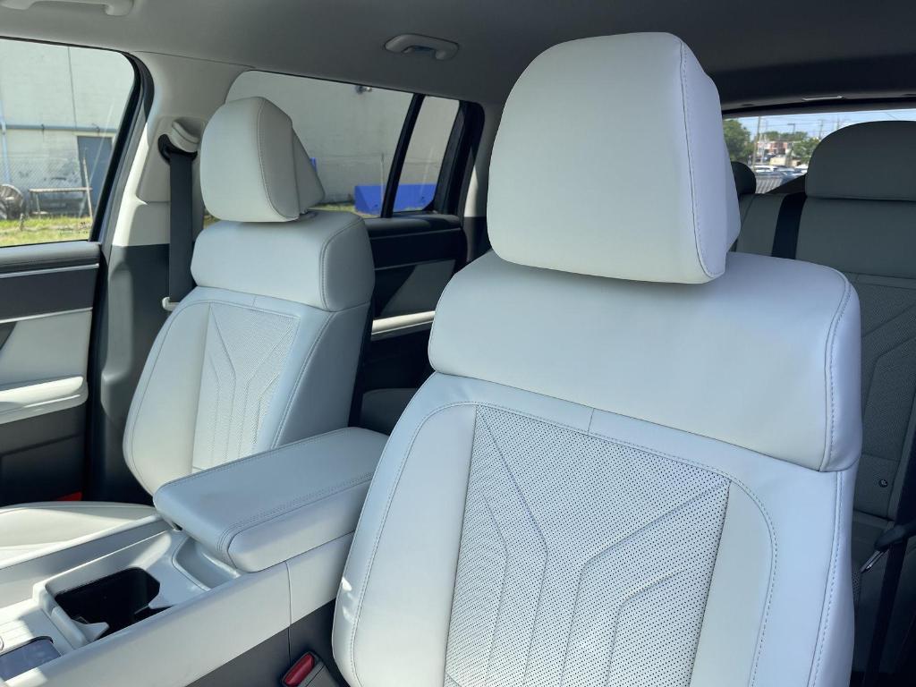 new 2026 Hyundai SANTA FE HEV car, priced at $41,901