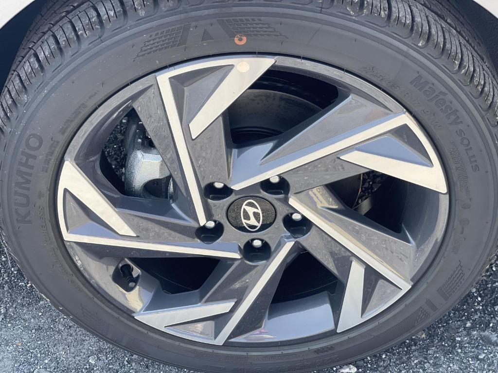 new 2025 Hyundai Elantra car, priced at $24,461