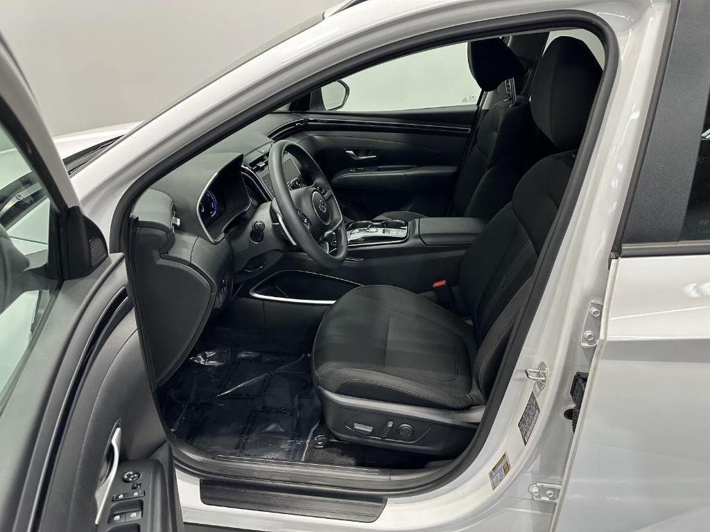 used 2024 Hyundai TUCSON Hybrid car, priced at $30,995