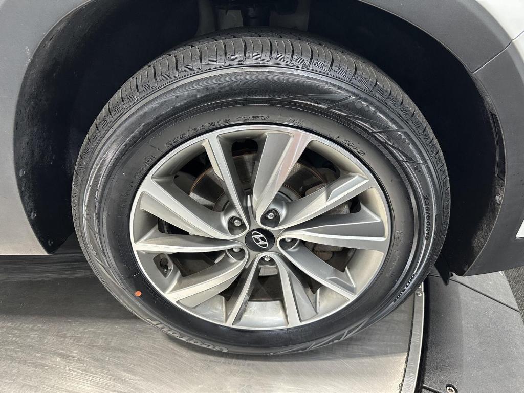 used 2020 Hyundai Santa Fe car, priced at $16,295