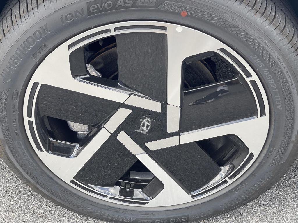 new 2026 Hyundai IONIQ 9 car, priced at $77,510