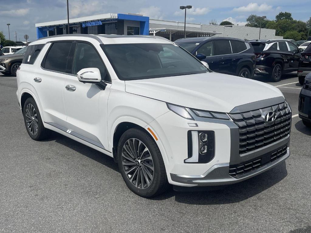 new 2025 Hyundai Palisade car, priced at $53,668