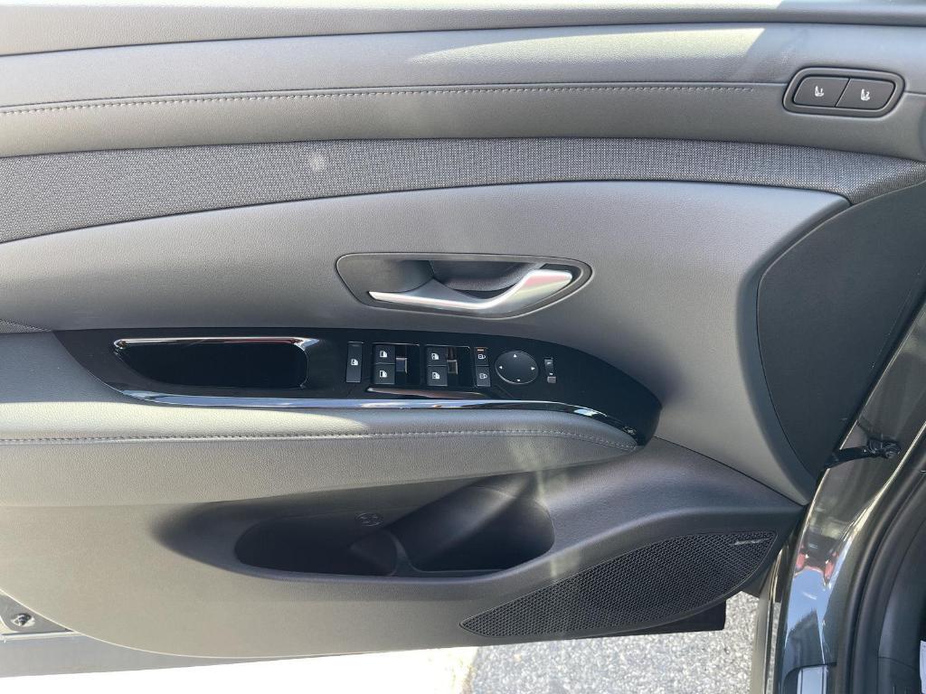 new 2026 Hyundai TUCSON Hybrid car, priced at $44,480
