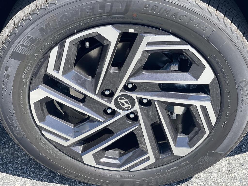 new 2026 Hyundai TUCSON Hybrid car, priced at $44,480