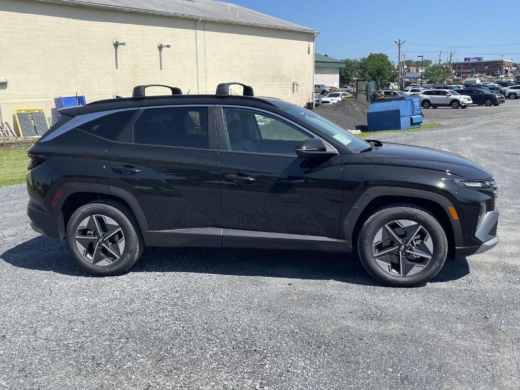 new 2025 Hyundai TUCSON Hybrid car, priced at $38,167