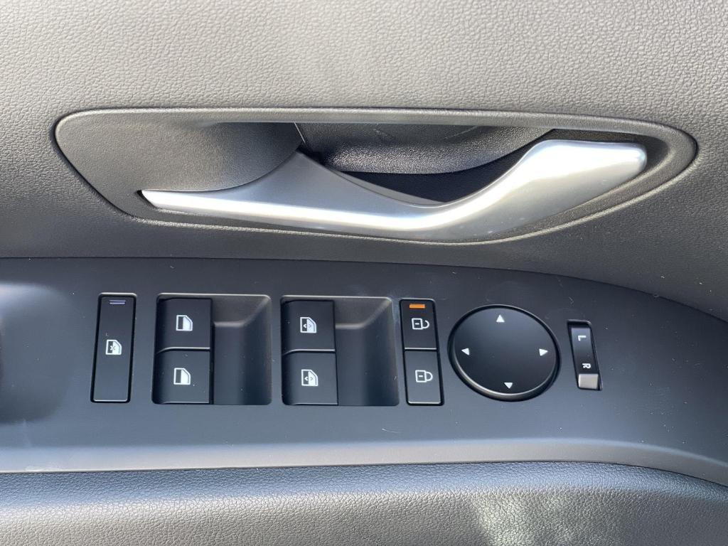 new 2025 Hyundai TUCSON Hybrid car, priced at $38,167