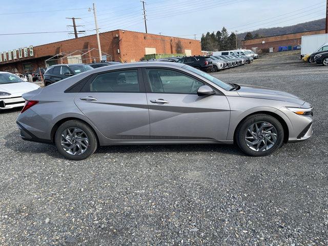 new 2024 Hyundai Elantra car, priced at $25,290