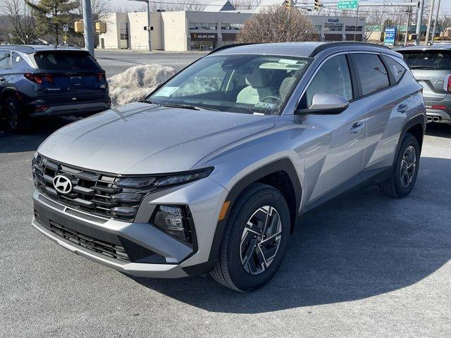 new 2025 Hyundai TUCSON Hybrid car, priced at $35,375