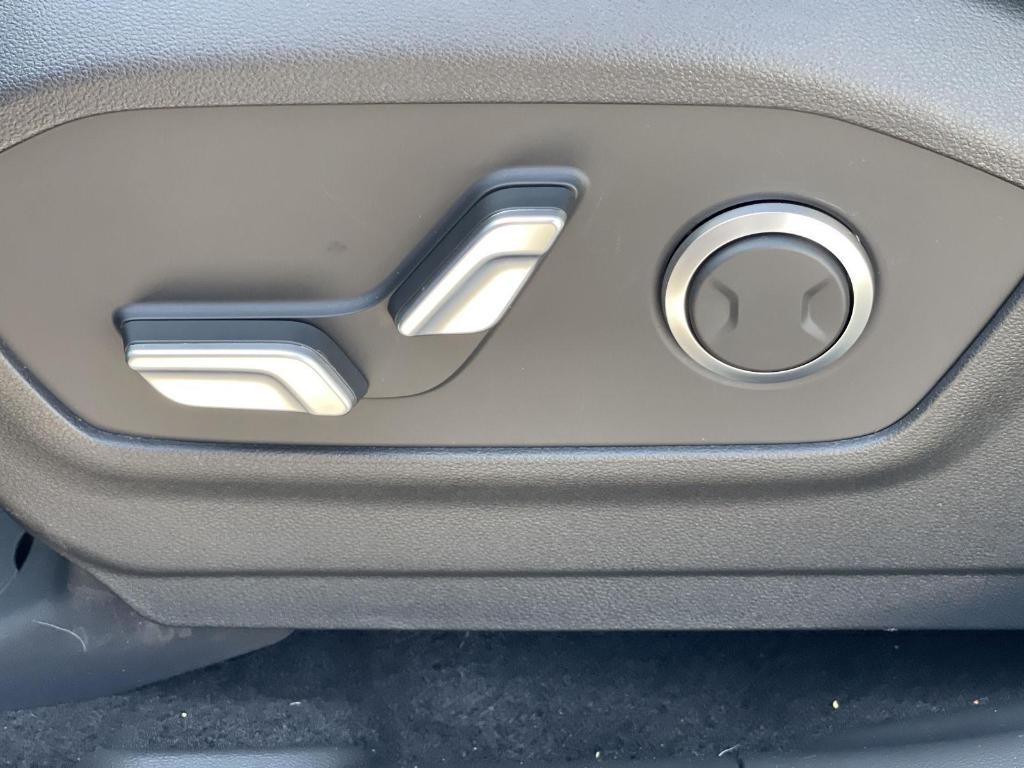 new 2026 Hyundai SANTA FE HEV car, priced at $41,901