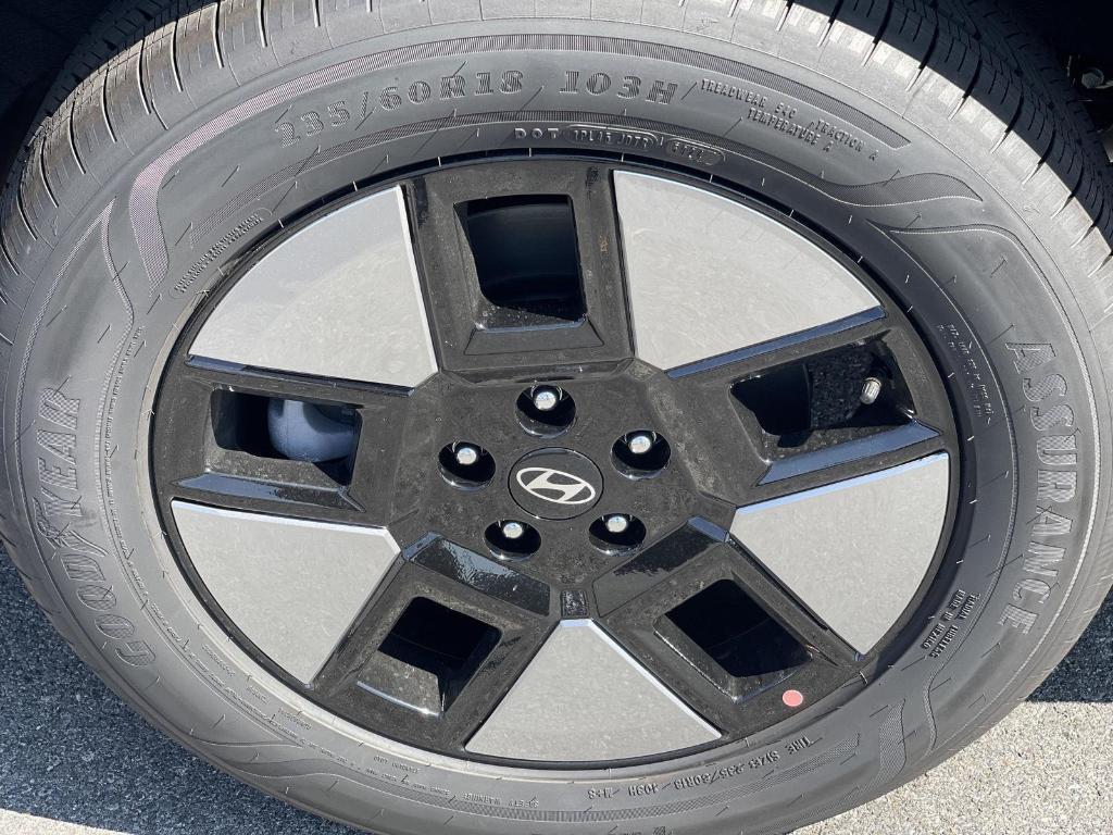 new 2026 Hyundai SANTA FE HEV car, priced at $41,901