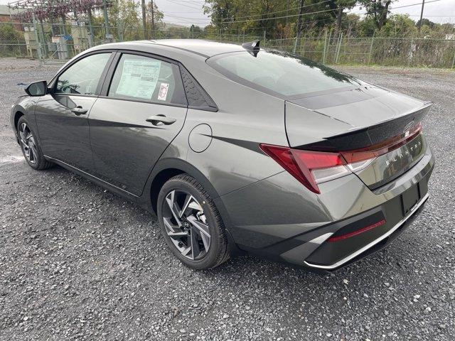 new 2025 Hyundai Elantra car, priced at $24,690