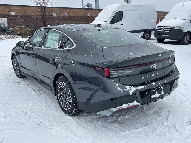 new 2025 Hyundai Sonata Hybrid car, priced at $32,730