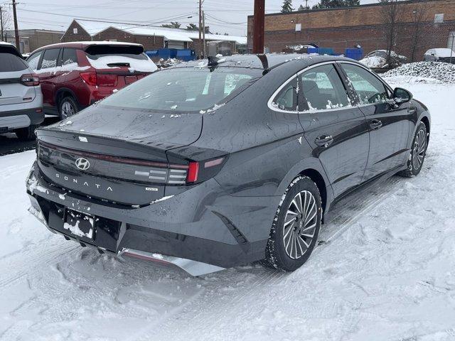 new 2025 Hyundai Sonata Hybrid car, priced at $32,730