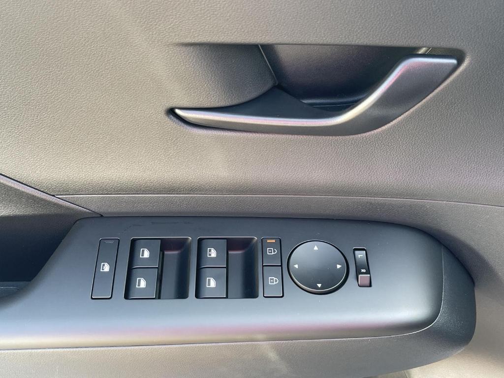 new 2025 Hyundai Kona car, priced at $28,081