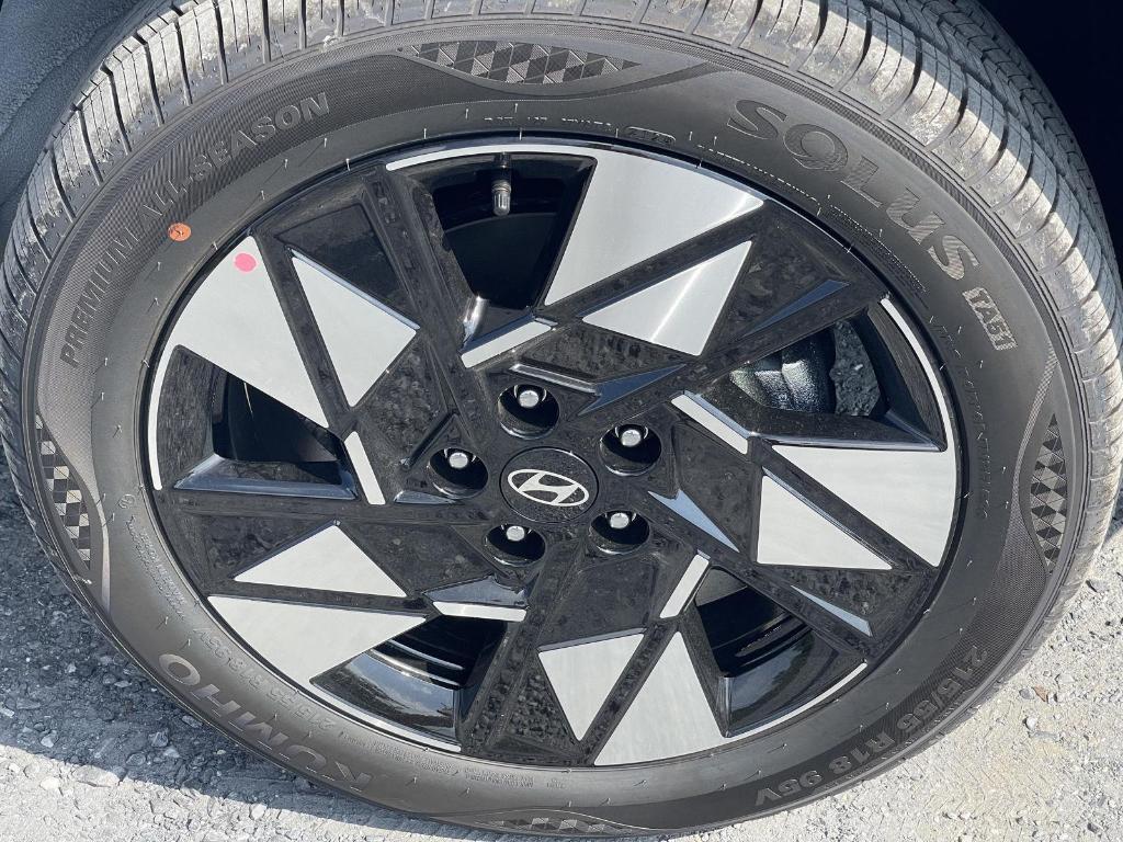new 2025 Hyundai Kona car, priced at $28,081