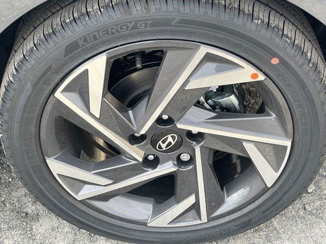 new 2025 Hyundai Elantra car, priced at $26,975