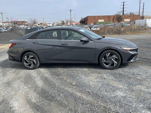 new 2025 Hyundai Elantra car, priced at $27,475