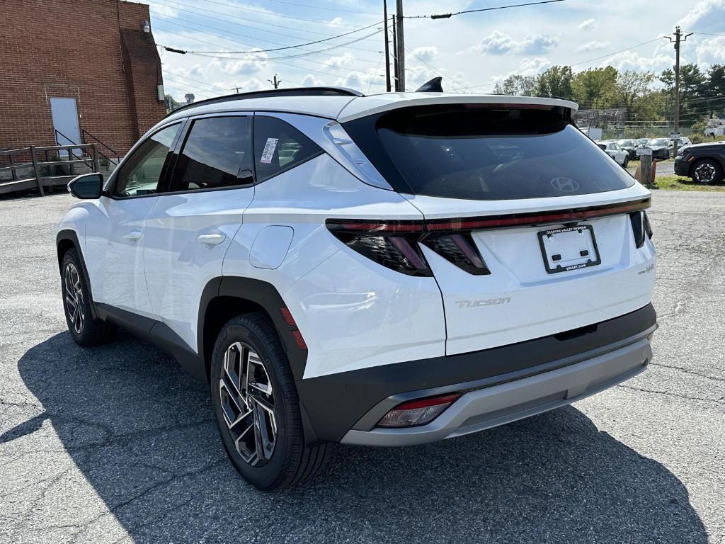 new 2025 Hyundai TUCSON Hybrid car, priced at $43,439