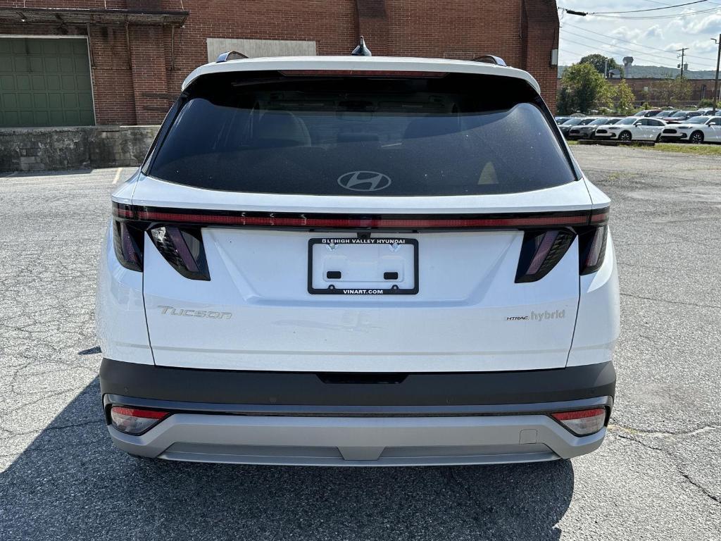 new 2025 Hyundai TUCSON Hybrid car, priced at $43,439