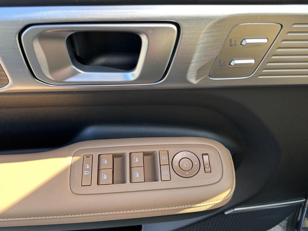 new 2026 Hyundai SANTA FE HEV car, priced at $51,612