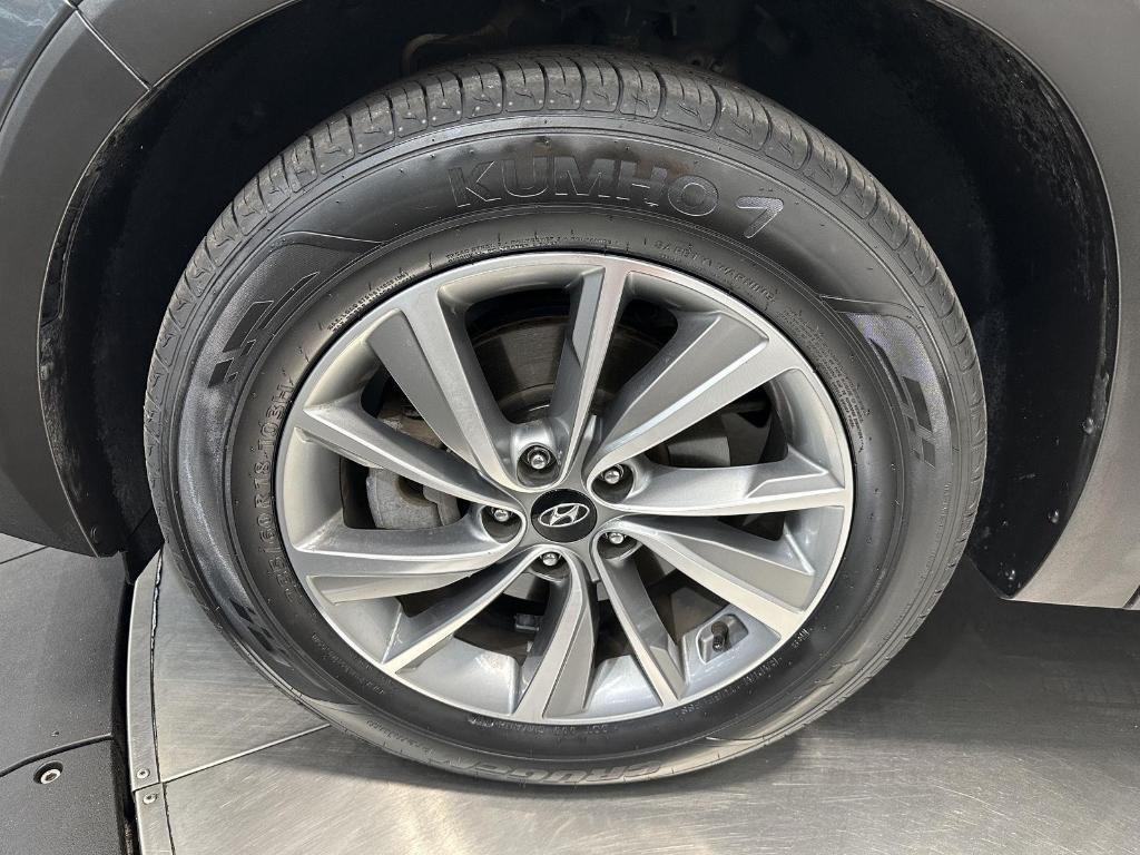 used 2020 Hyundai Santa Fe car, priced at $20,495