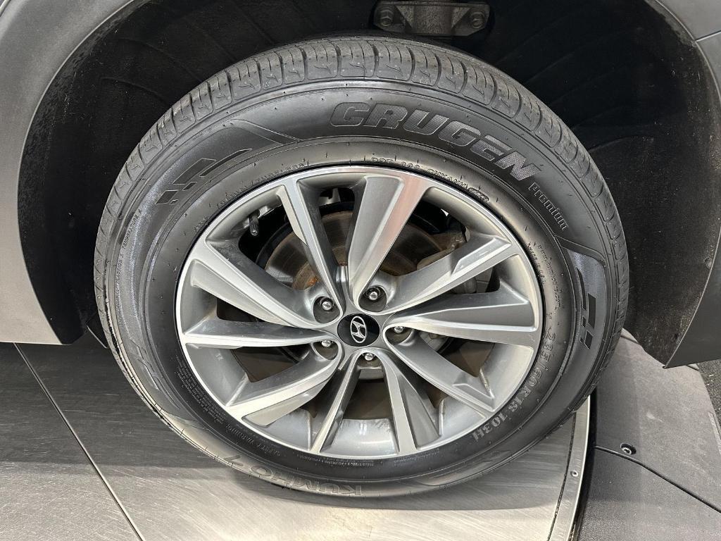 used 2020 Hyundai Santa Fe car, priced at $20,495