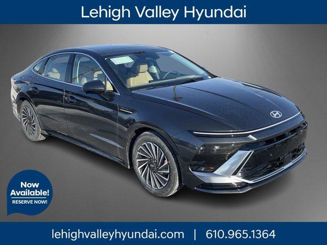 new 2025 Hyundai Sonata Hybrid car, priced at $39,400