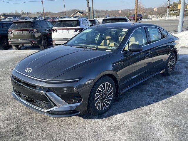 new 2025 Hyundai Sonata Hybrid car, priced at $39,400