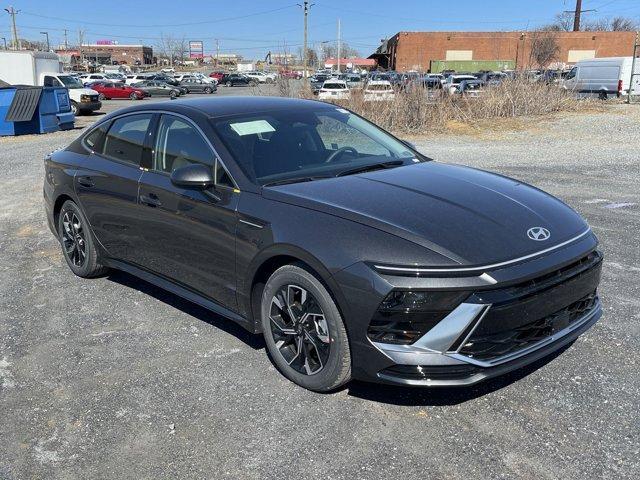 new 2025 Hyundai Sonata car, priced at $31,180