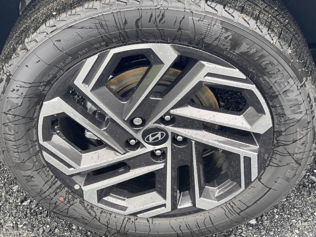new 2025 Hyundai TUCSON Hybrid car, priced at $43,020