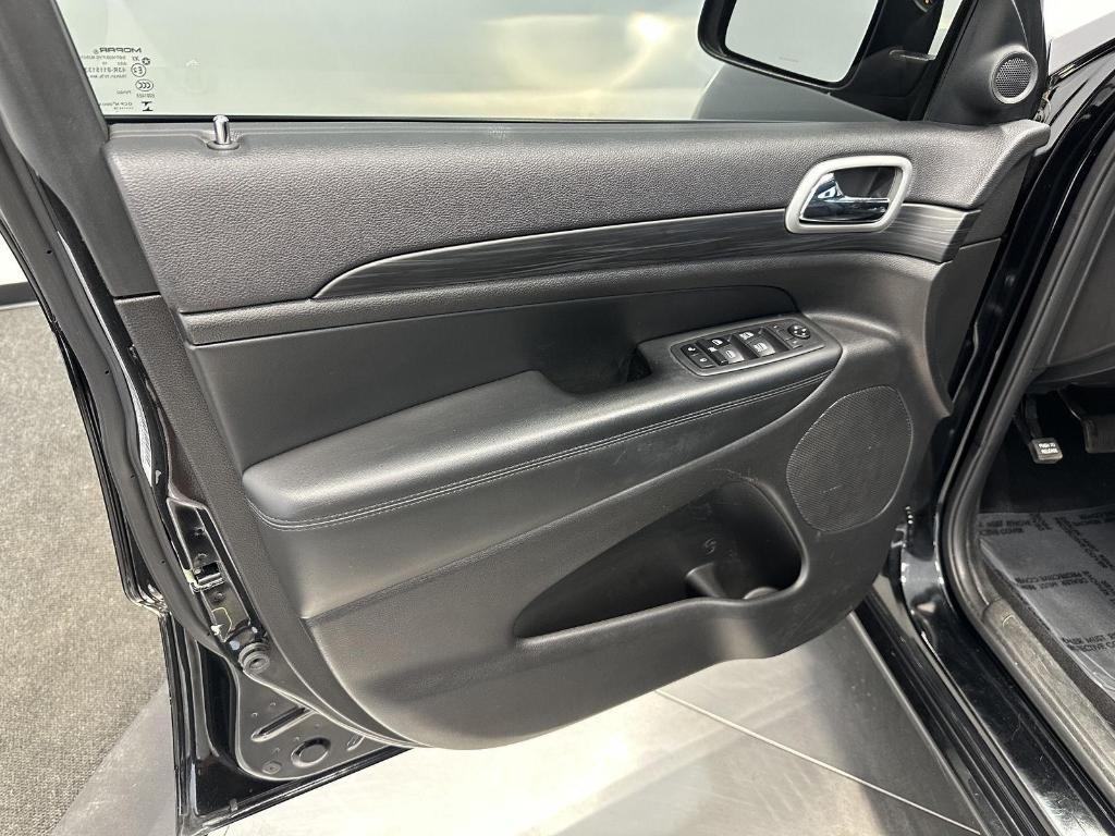 used 2019 Jeep Grand Cherokee car, priced at $23,595