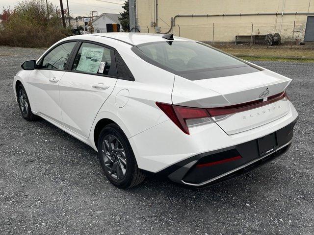 new 2024 Hyundai Elantra car, priced at $25,780