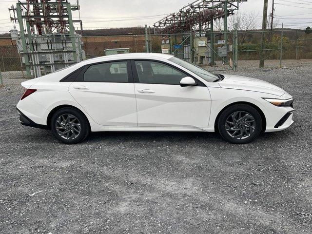 new 2024 Hyundai Elantra car, priced at $25,780