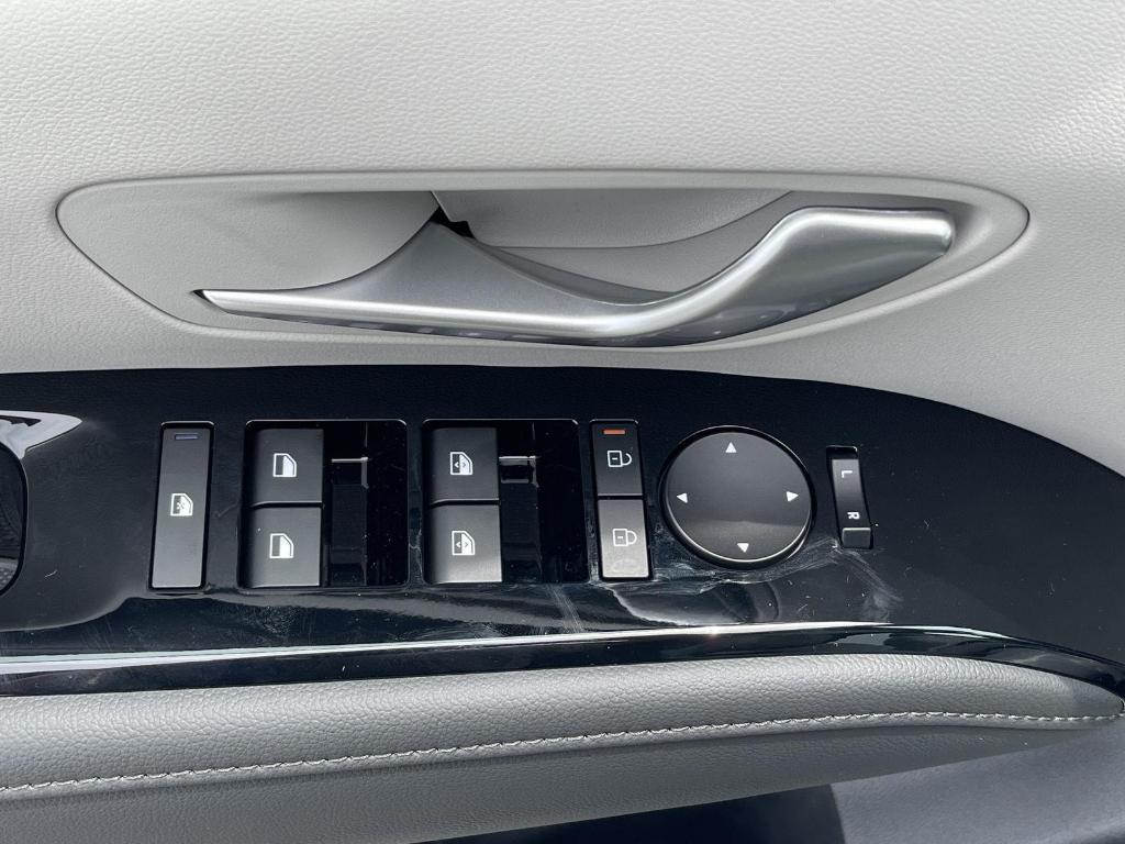 new 2025 Hyundai Tucson car, priced at $40,945