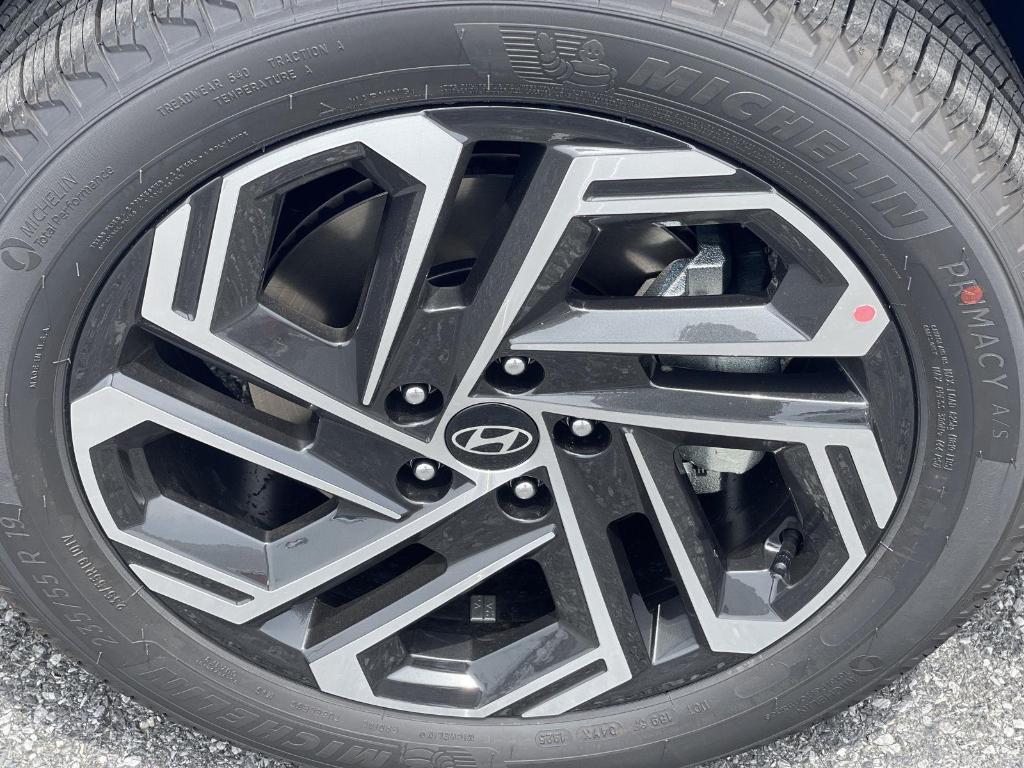 new 2025 Hyundai Tucson car, priced at $40,945