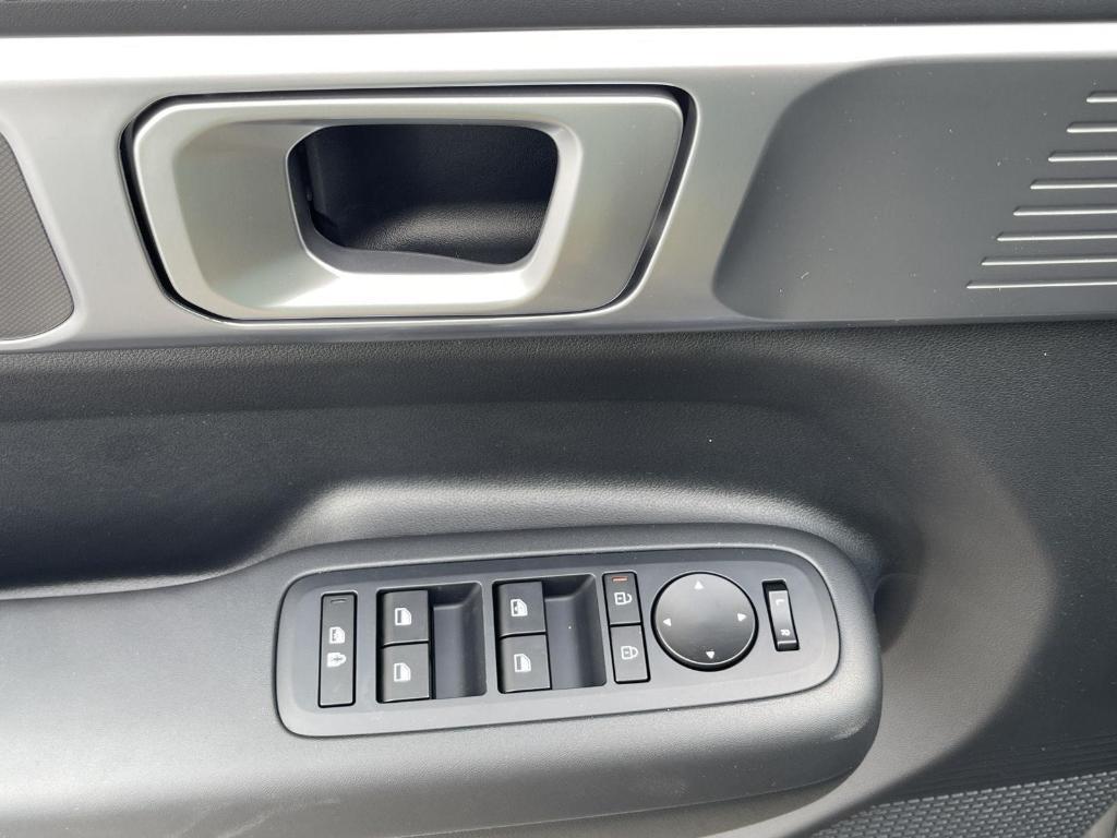 new 2026 Hyundai SANTA FE HEV car, priced at $39,585