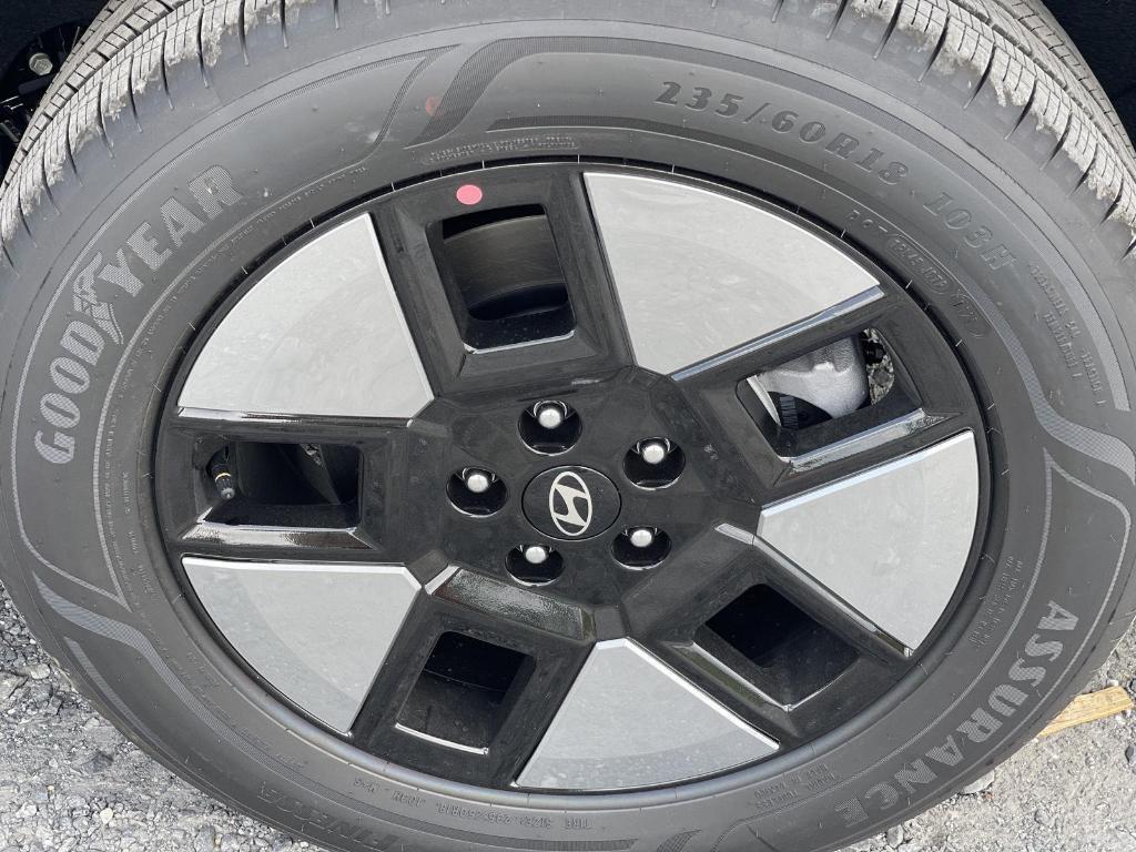 new 2026 Hyundai SANTA FE HEV car, priced at $39,585