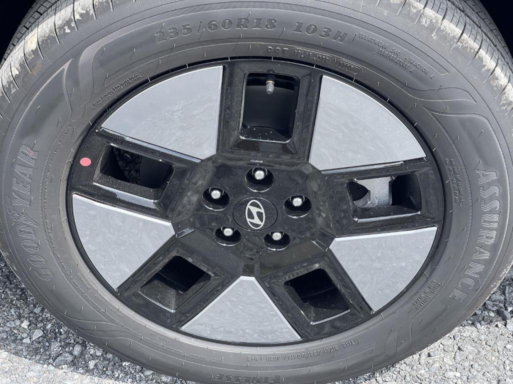 new 2026 Hyundai SANTA FE HEV car, priced at $39,585