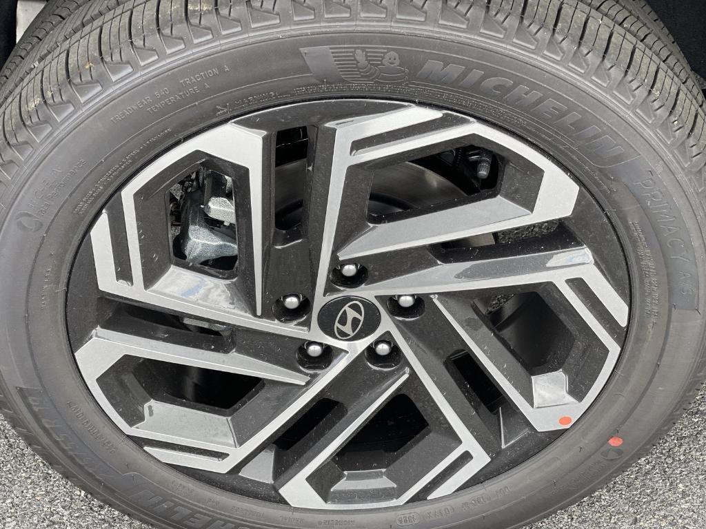 new 2025 Hyundai Tucson car, priced at $41,254