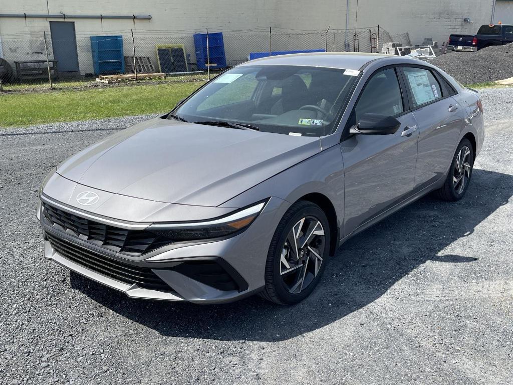 new 2025 Hyundai Elantra car, priced at $24,339