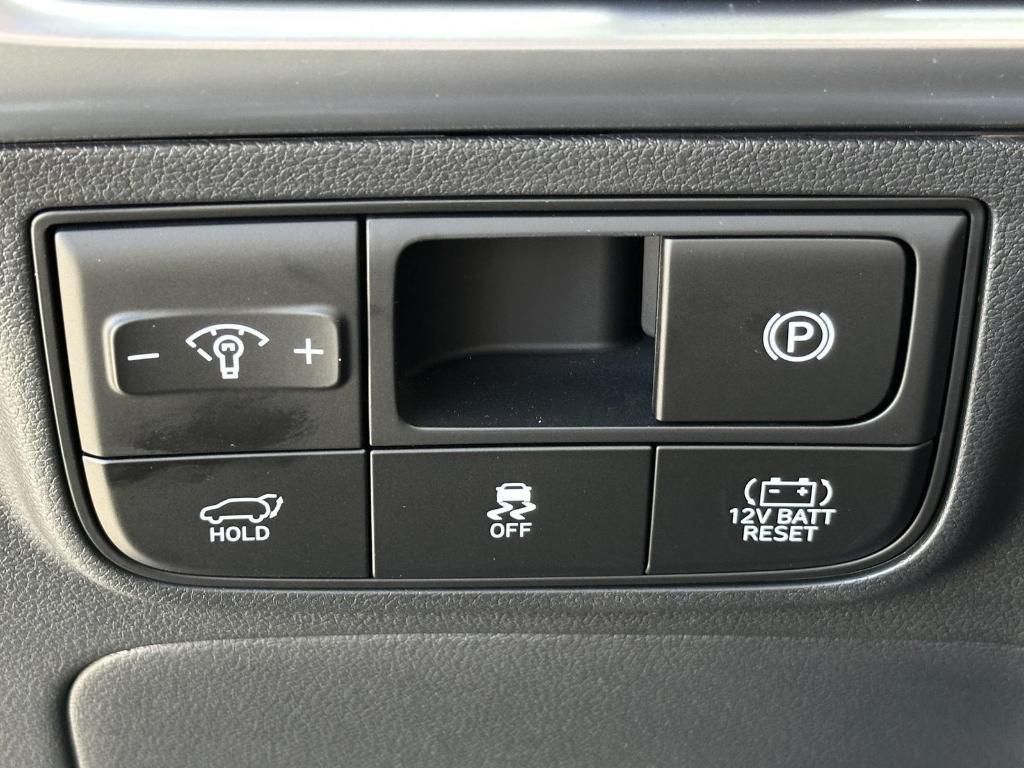 new 2025 Hyundai TUCSON Hybrid car, priced at $35,157